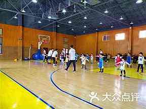 2025NBA杯决赛的反超过程，暂停应怎样配合轮换？